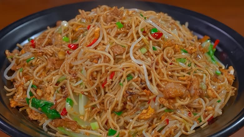 新疆炒米粉 / Xinjiang Fried Rice Noodles